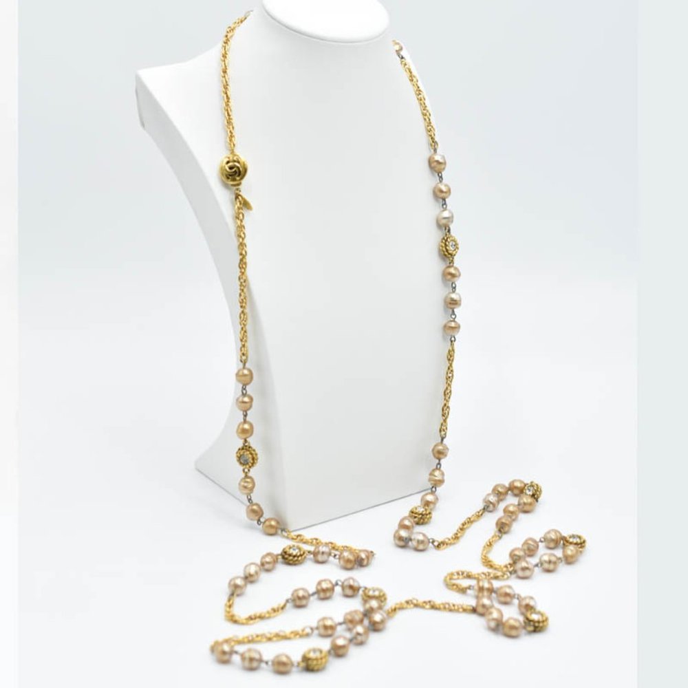 CHANEL CC Pearl & Diamond Extra Long Vintage Necklace 1980s w/Box - Picture 3 of 15